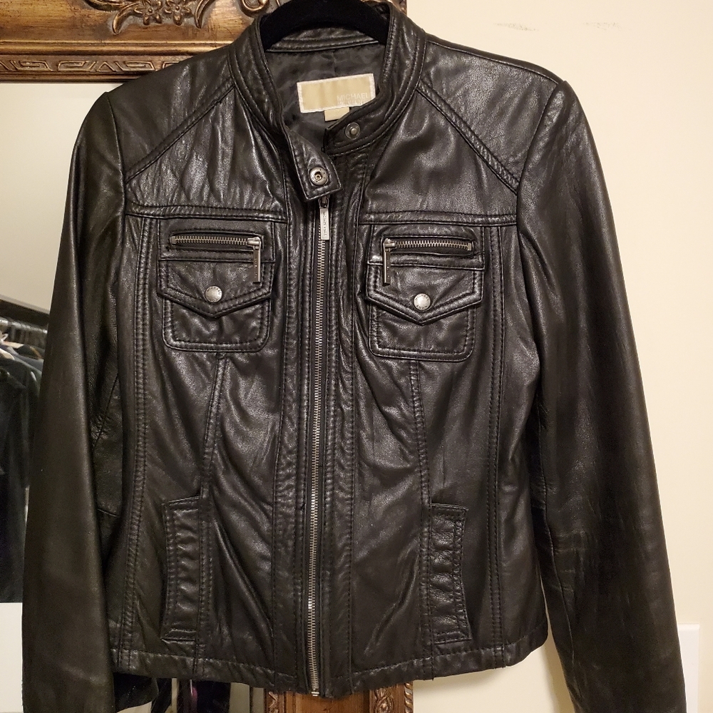 Michael kors, size 8, black leather jacket